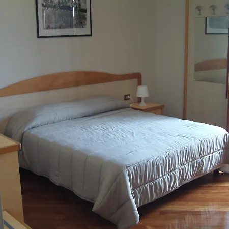 Hotel La Dimora Del Borgo 2*